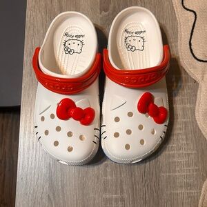 Hello Kitty Crocs